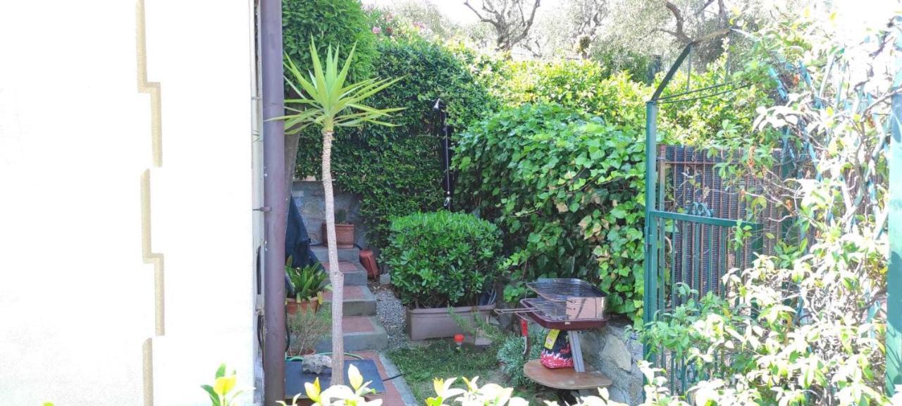 Joivy Inviting Flat With Garden And Sea View In Rapallo Exteriér fotografie